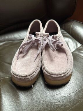 CLARKS Women’s Suede Lace-Up Casual Shoes in Light Mauve